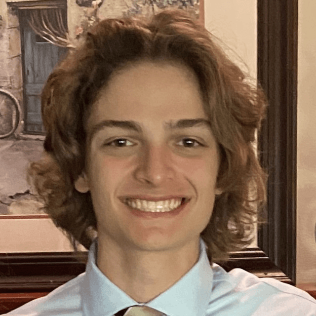 Headshot of Noah Grzegorek