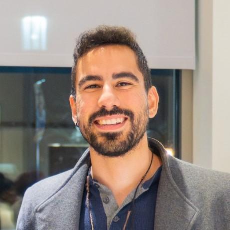 Headshot of Rodrigo Schmitt