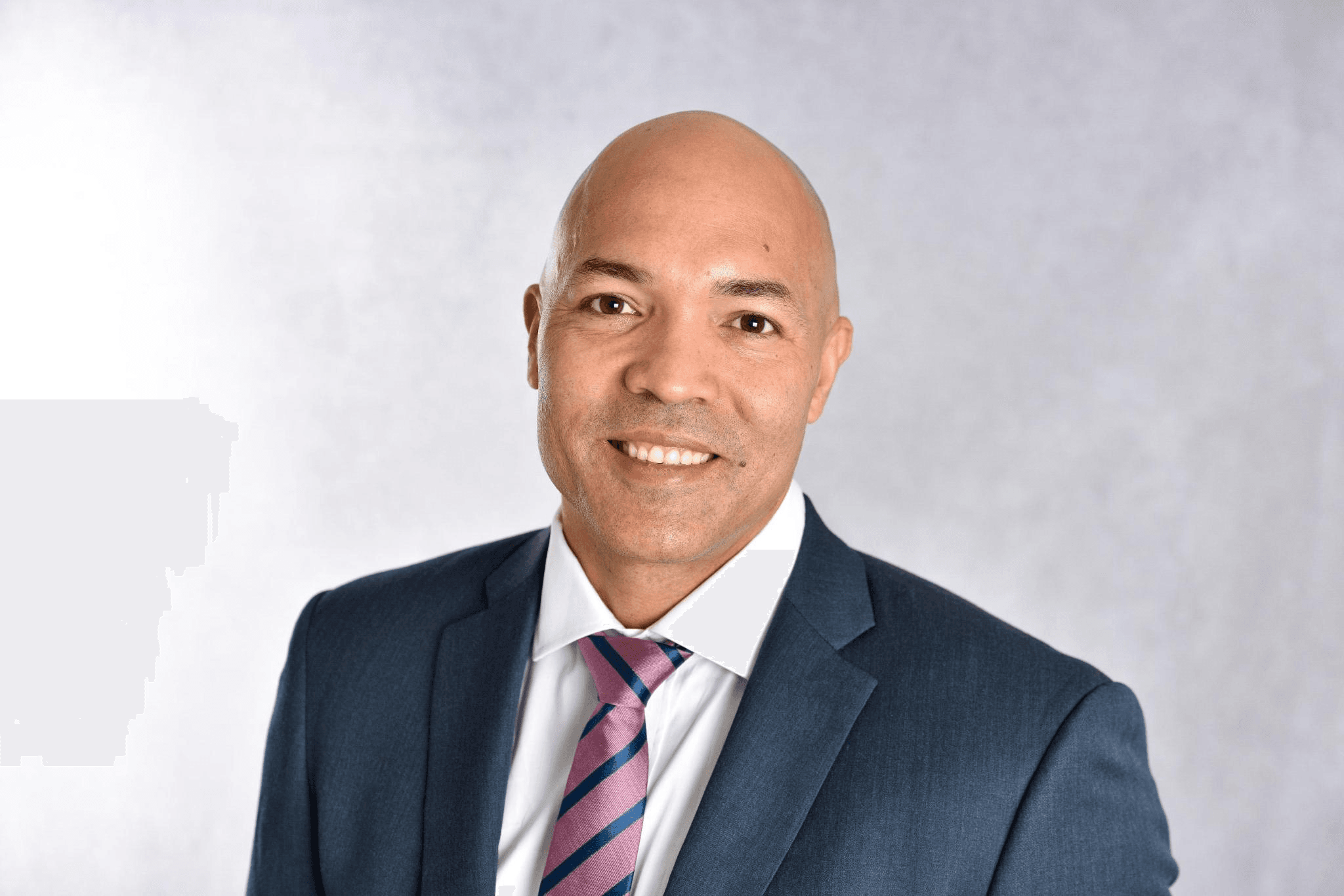 Headshot of Israel Figueroa